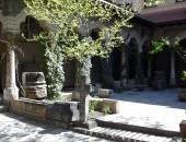 Bucarest, Cortile