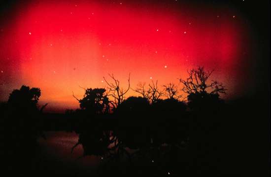 Aurora australe rossa
