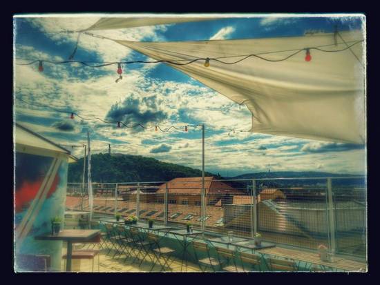 Tip Top Bar (1)