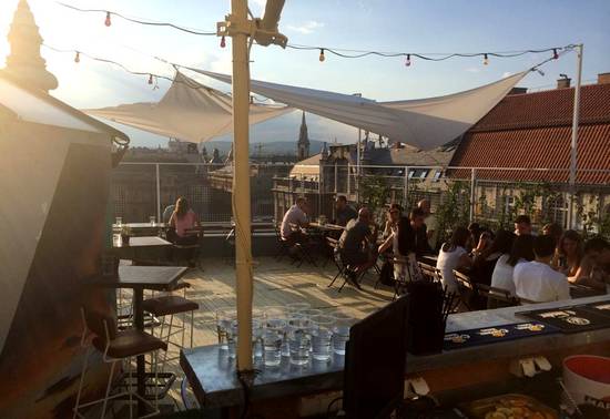 Tip Top Bar (2)