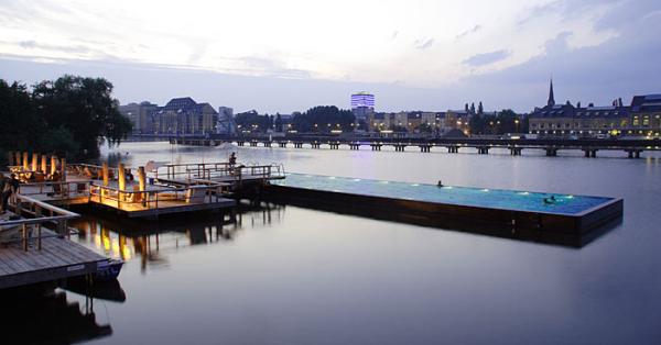 Arena Badeschiff