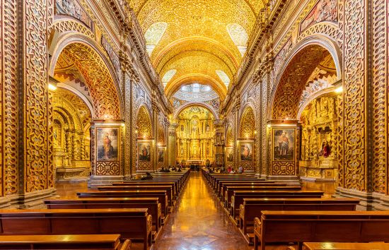 Interno dell'Iglesia de la Compañía de Jesús