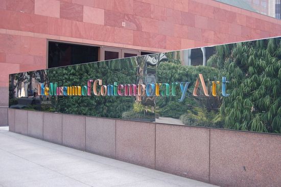The_Museum_Of_Contemporary_Art_(MOCA)_Sign_(2576025404)