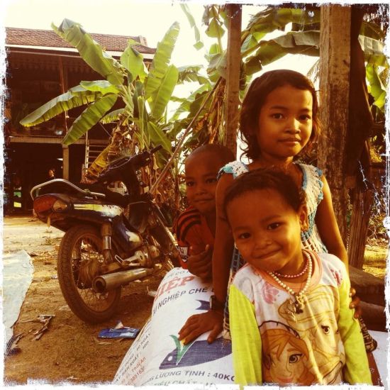 Bambini cambogiani
