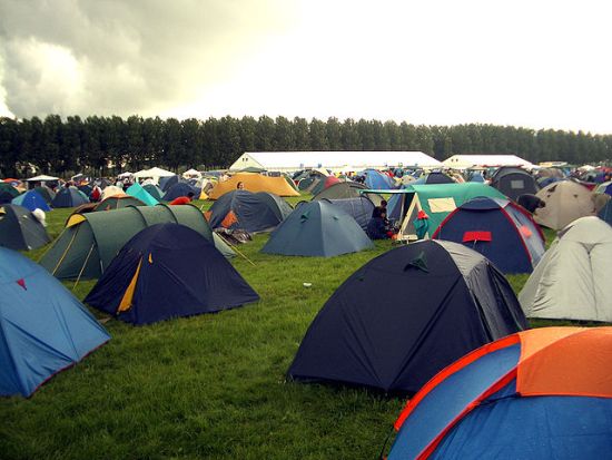 640px-Lowlands_tents