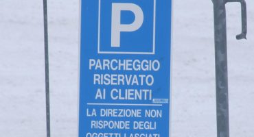 Parcheggi aeroportuali: dov’è finito il low cost? (1/2)