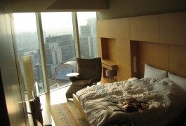 Le 4 cose da non fare in una camera d’albergo