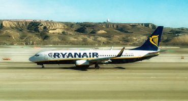 Passeggera sovrappeso, Ryanair smentisce tariffa doppia