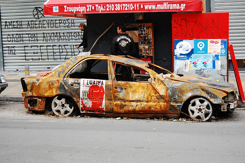 Manifestazioni violente nel cuore di Atene