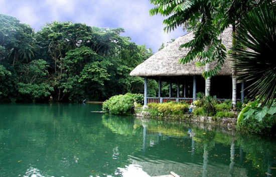 Villa Escudero 3