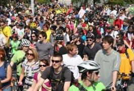Tutti in sella: Critical Mass a Budapest!