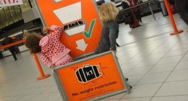 EasyJet e bagaglio a mano: cosa cambia