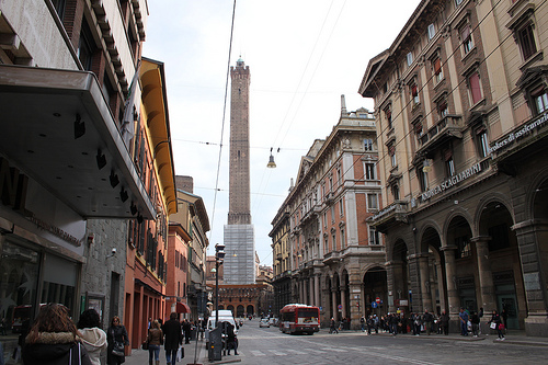 Torre degli Asinelli, Bologna