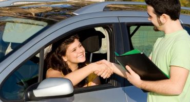 Guidare all’estero: con quale patente?