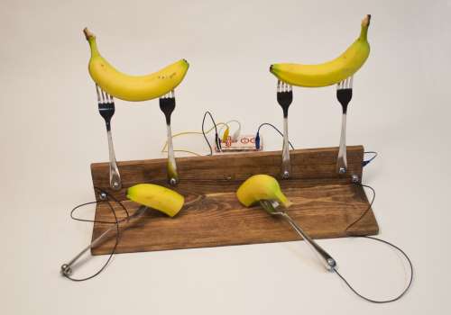 Banane con forchetta e coltello (Regno Unito)