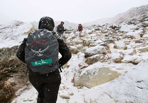 Everest - nuove tariffe per scalare il tetto del mondo (2)