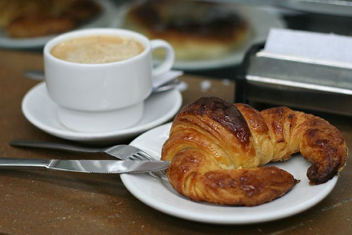 Cornetto e cappuccino