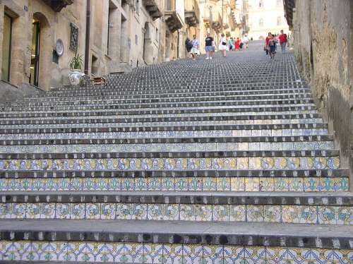 Scalinata di Santa Maria del Monte, Caltagirone