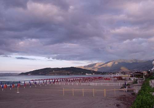 Spiaggia di Scauri, Nettuno