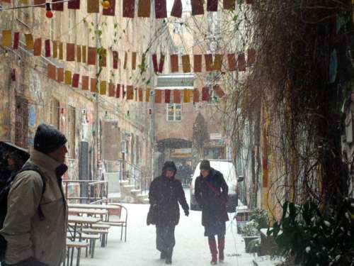 Hackeschen Höfe - Hackescher Markt sotto la neve