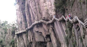 Il sentiero di montagna più pericoloso al mondo