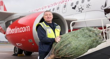 Air Berlin offre il trasporto gratuito dell’albero di Natale