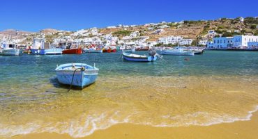Volotea, voli per la Grecia e la Sardegna da 19€