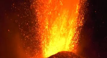 Video: l’Etna torna in attività