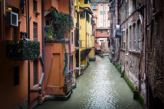 Finestrella di via Piella